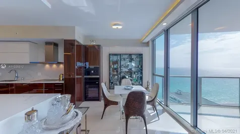 3101 S Ocean Drive Hollywood FL 33019