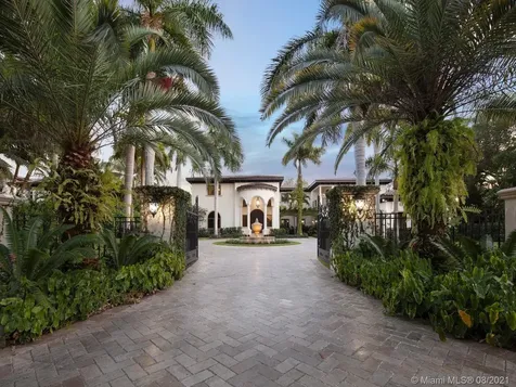 6706 SW 67th Street South Miami FL 33143