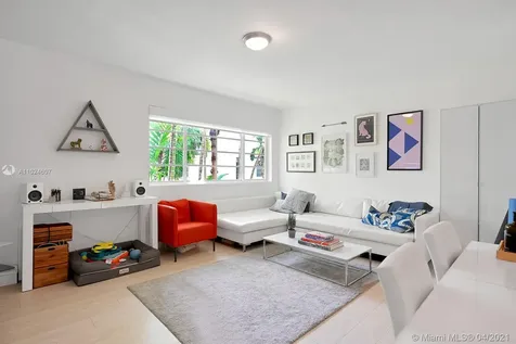 3917 N Meridian Avenue Miami Beach FL 33140