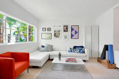 3917 N Meridian Avenue Miami Beach FL 33140