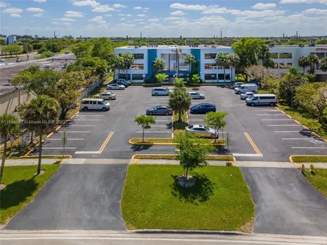8358 W Oakland Park Boulevard Sunrise FL 33351