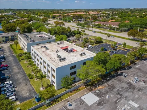 8358 W Oakland Park Boulevard Sunrise FL 33351