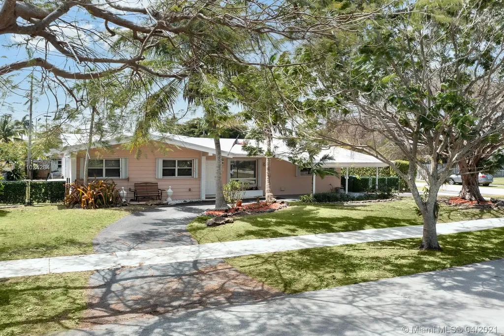 9270 SW 178th Terrace Palmetto Bay FL 33157