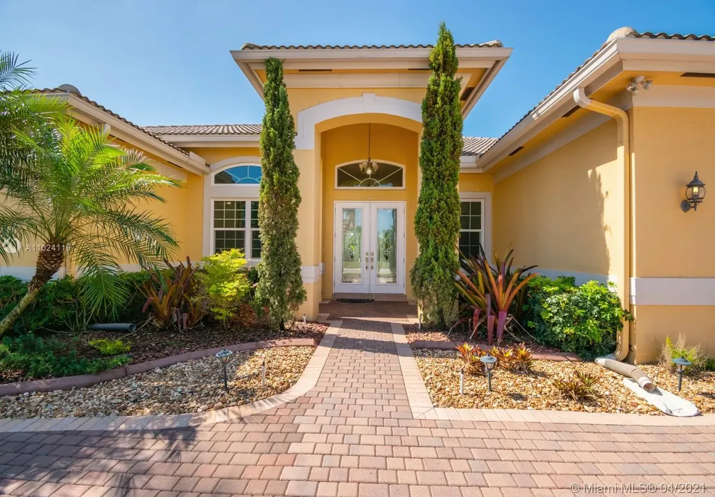 15066 SW 39th Street Davie FL 33331