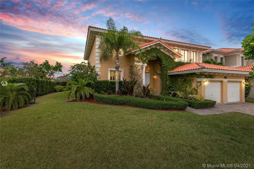 18703 SW 76th Court Cutler Bay FL 33157