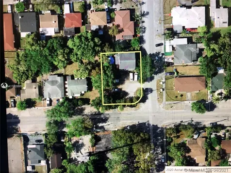 3710 NW 14th Avenue Miami FL 33142