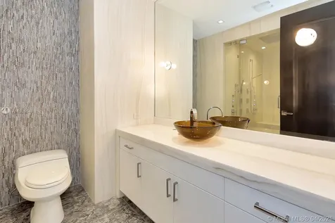 17749 Collins Avenue Sunny Isles Beach FL 33160