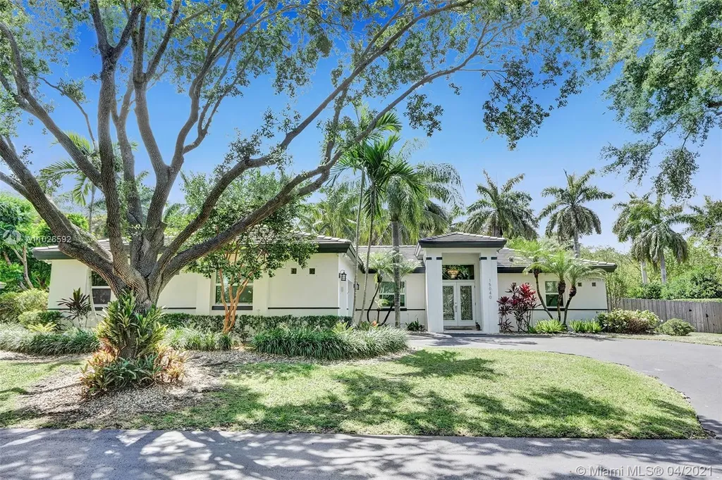 15040 SW 76th Court Palmetto Bay FL 33158