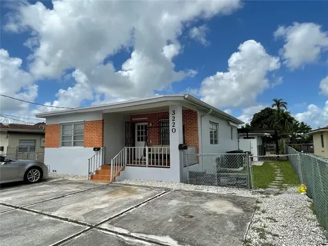 3220 SW 90th Avenue Miami FL 33165