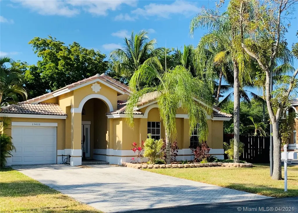 15466 SW 143rd Terrace Miami FL 33196