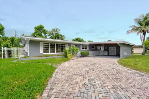 4739 NW 1st Street Plantation FL 33317