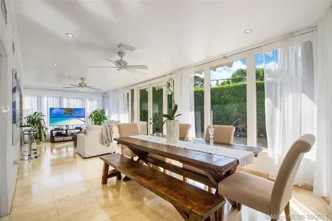 4765 N Bay Road Miami Beach FL 33140