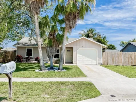 10187 Yeoman Lane Royal Palm Beach FL 33411