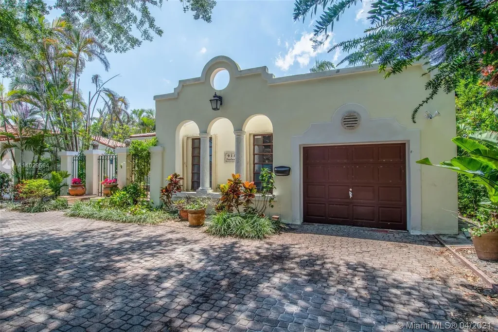 914 Monterey Street Coral Gables FL 33134