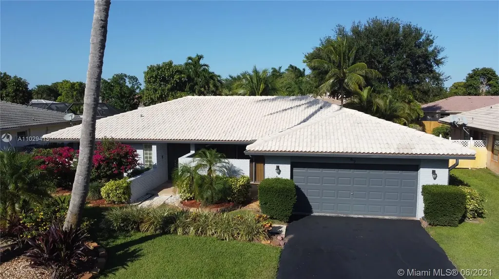 767 Ramblewood Drive Coral Springs FL 33071