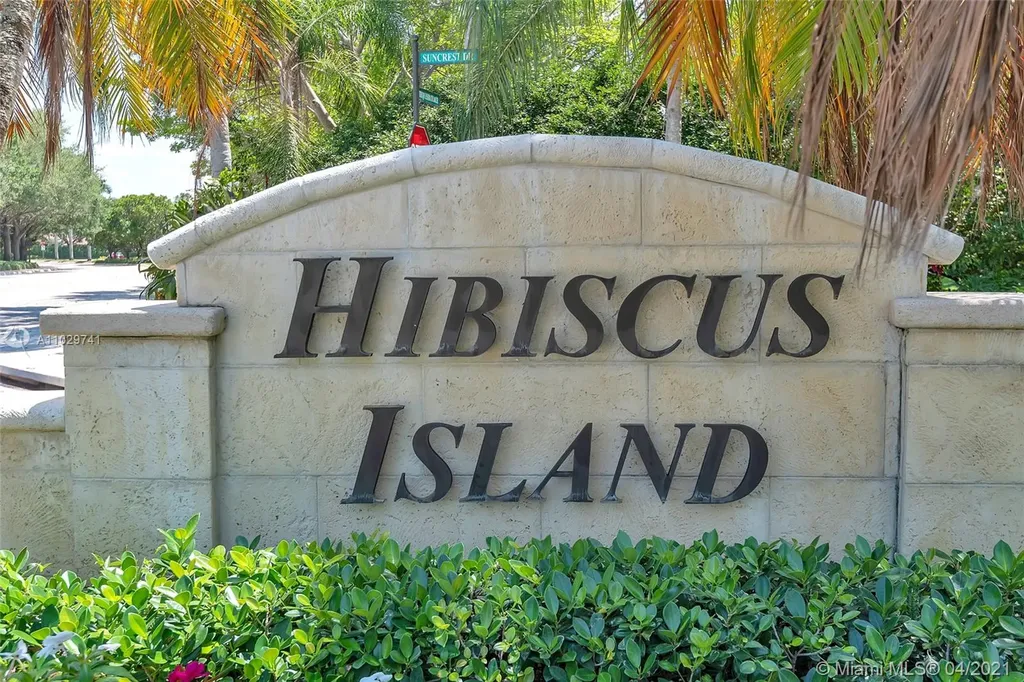 1285 Bayview Circle Weston FL 33326
