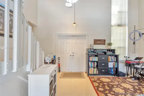 1285 Bayview Circle Weston FL 33326