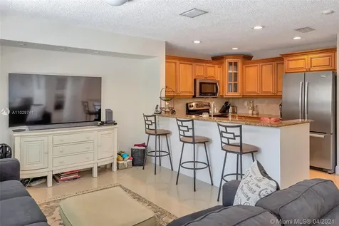 1285 Bayview Circle Weston FL 33326
