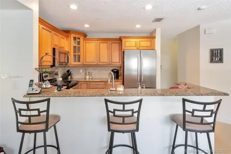 1285 Bayview Circle Weston FL 33326