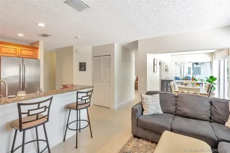 1285 Bayview Circle Weston FL 33326