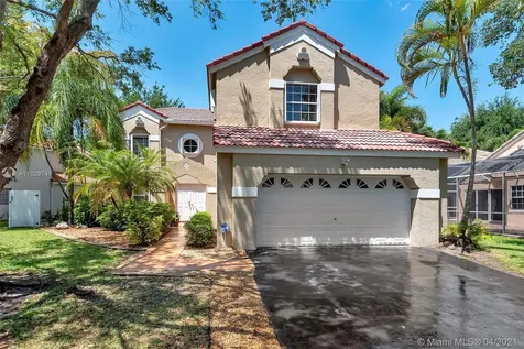 1285 Bayview Circle Weston FL 33326