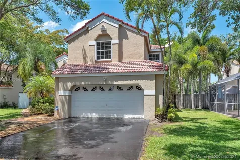 1285 Bayview Circle Weston FL 33326