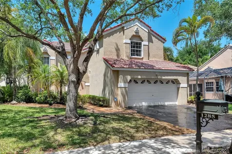 1285 Bayview Circle Weston FL 33326
