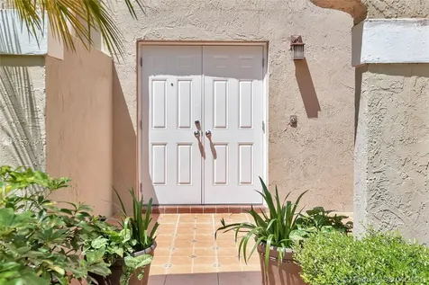 1285 Bayview Circle Weston FL 33326
