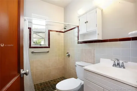5752 SW 77th Terrace South Miami FL 33143