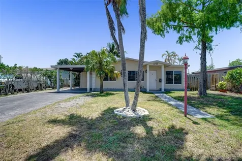 6740 Custer Street Hollywood FL 33024
