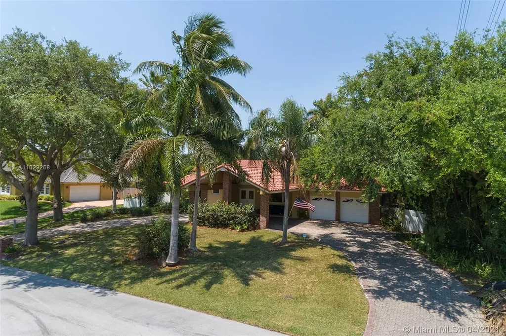 17804 SW 83rd Court Palmetto Bay FL 33157