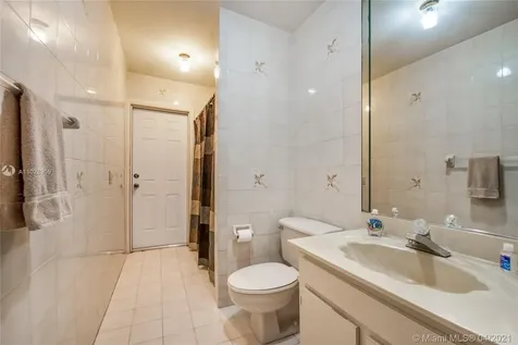 135 SW 136th Avenue Miami FL 33184