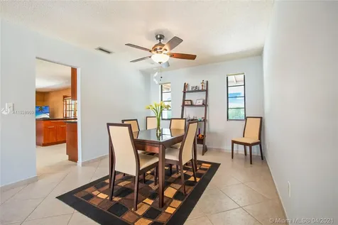 135 SW 136th Avenue Miami FL 33184