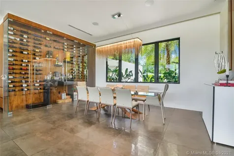 7210 S Prestwick Place Miami Lakes FL 33014