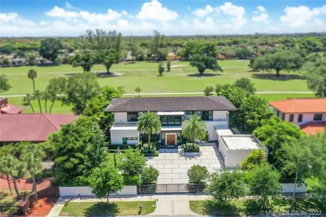 7210 S Prestwick Place Miami Lakes FL 33014