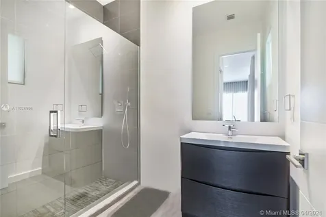 7210 S Prestwick Place Miami Lakes FL 33014