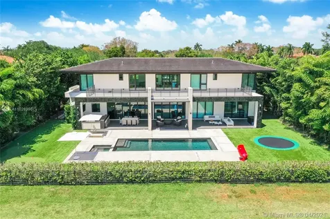 7210 S Prestwick Place Miami Lakes FL 33014