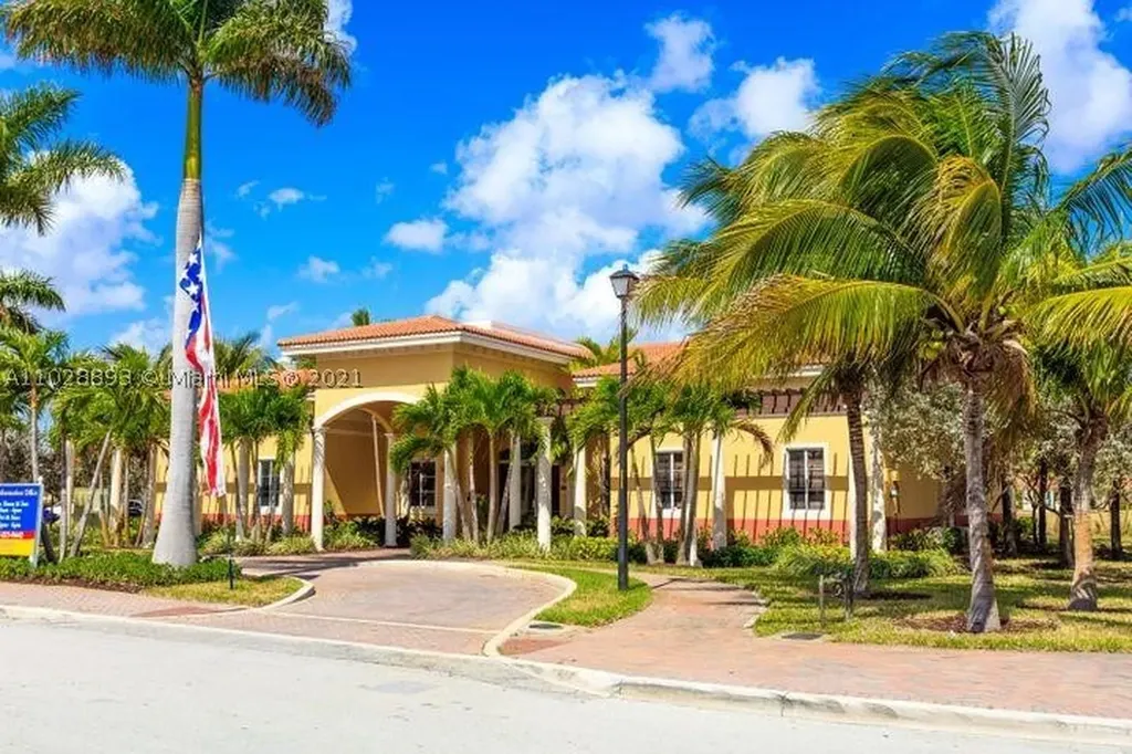 3628 NW 29th Place Lauderdale Lakes FL 33311