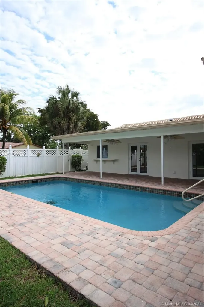 1562 NW 84th Drive Coral Springs FL 33071