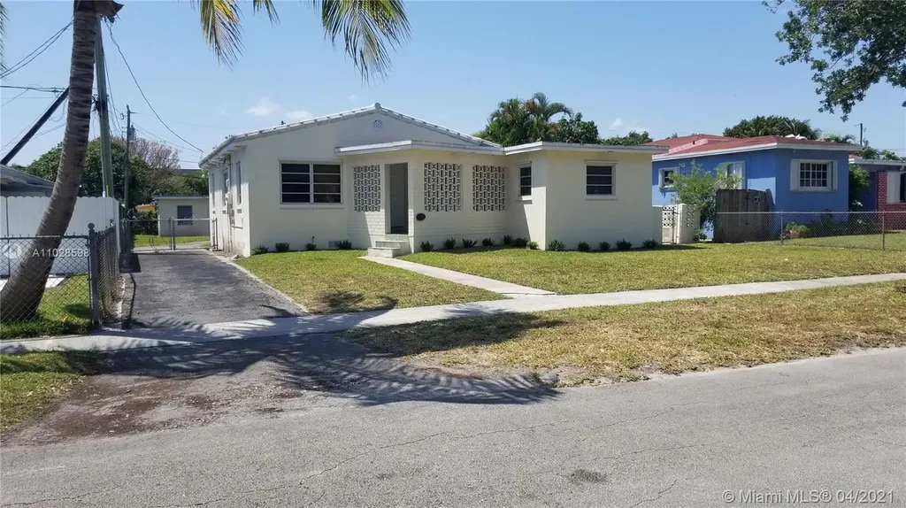 6340 NW 39th Terrace Virginia Gardens FL 33166