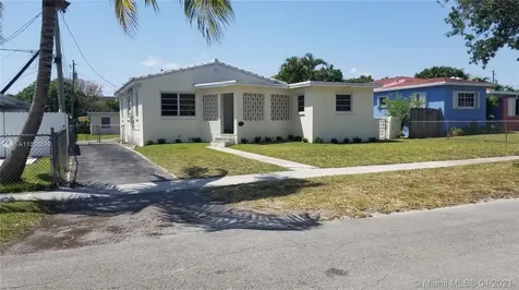 6340 NW 39th Terrace Virginia Gardens FL 33166