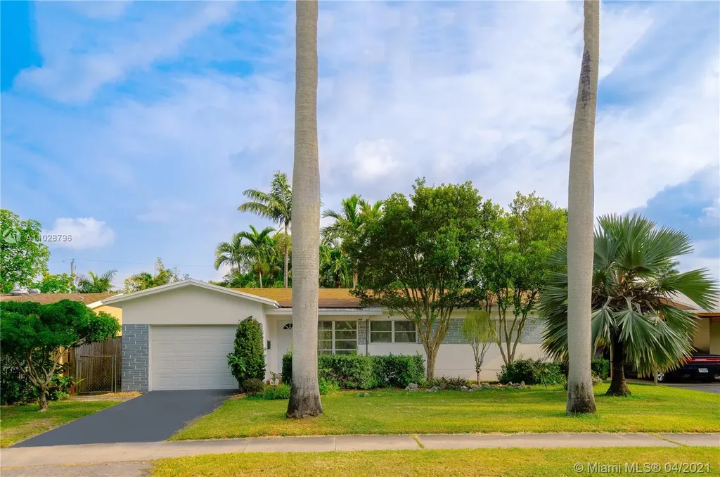 1521 Arthur Street Hollywood FL 33020
