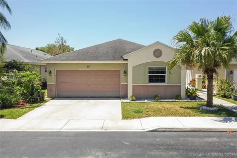 317 W Riverbend Drive Sunrise FL 33326