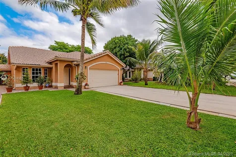 2419 NW 95th Avenue Coral Springs FL 33065