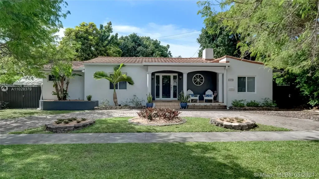 4470 SW 14th Street Miami FL 33134