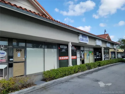 301-319 S State Road 7 Plantation FL 33317