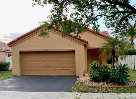 1537 Estancia Circle Weston FL 33327