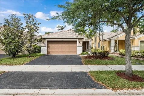 1509 Canary Island Drive Weston FL 33327