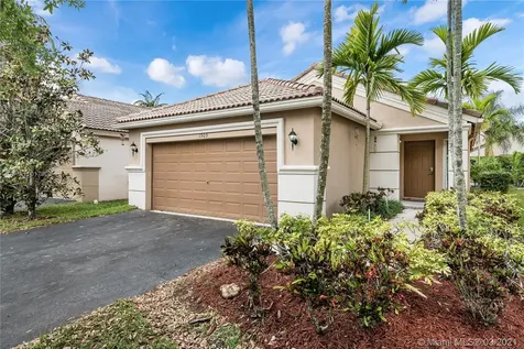 1509 Canary Island Drive Weston FL 33327