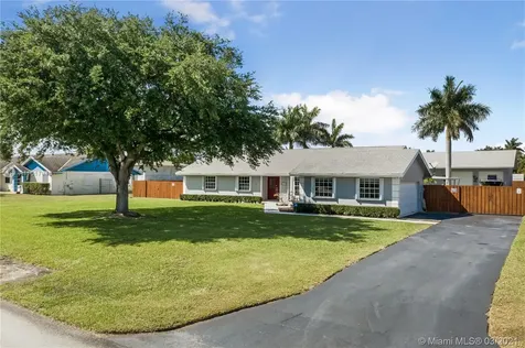 1651 NW 19th Street Homestead FL 33030